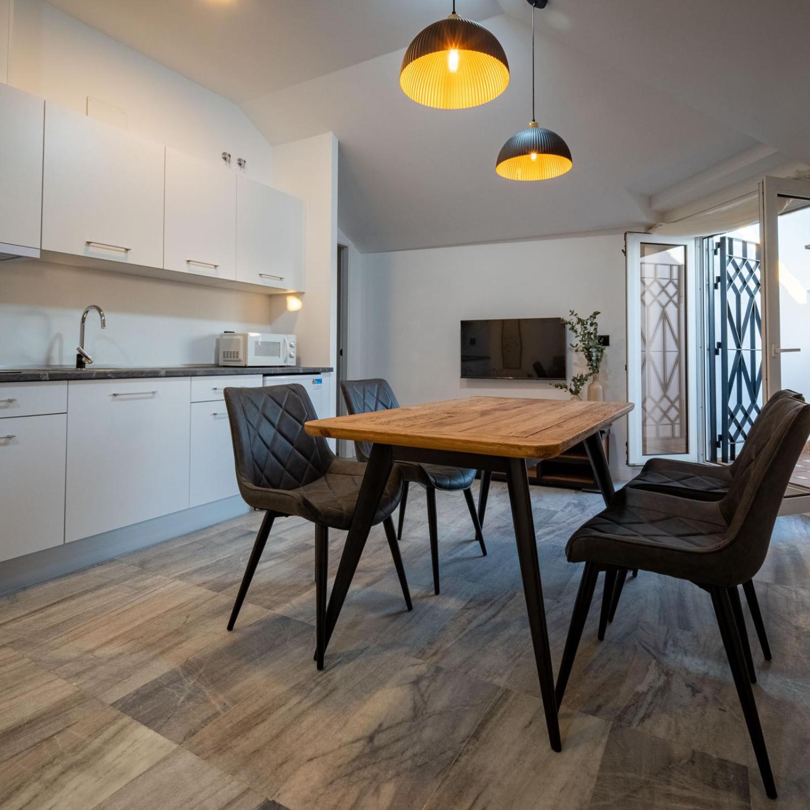 William Martin Apartments อูเอลบา ภายนอก รูปภาพ